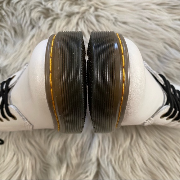 DR. MARTENS Zavala 8-Eyelet Combat Boot NWOT - Picture 4 of 10